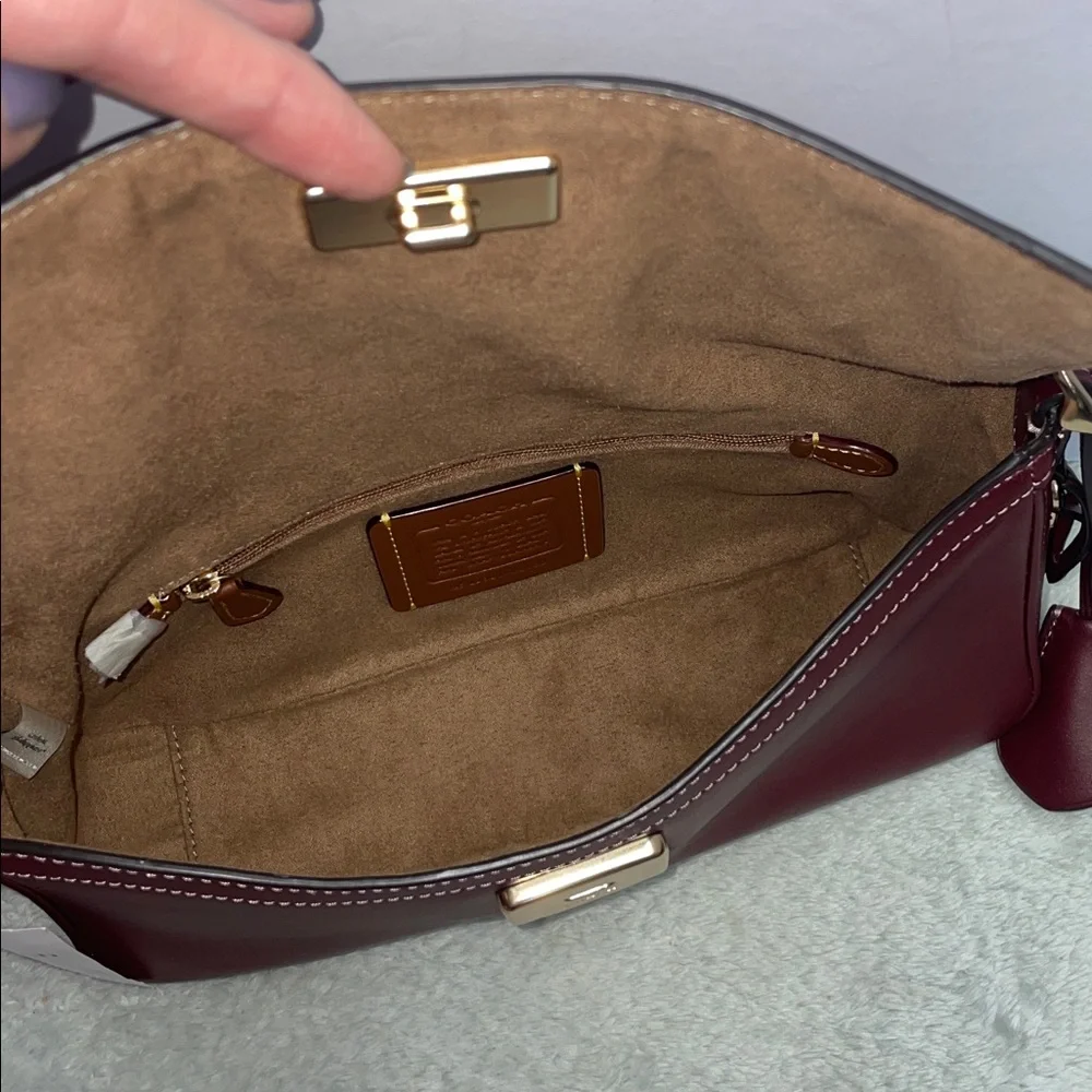 NWT Coach ‘Etta’ Small Leather Shoulder Bag - Picture 12 of 17